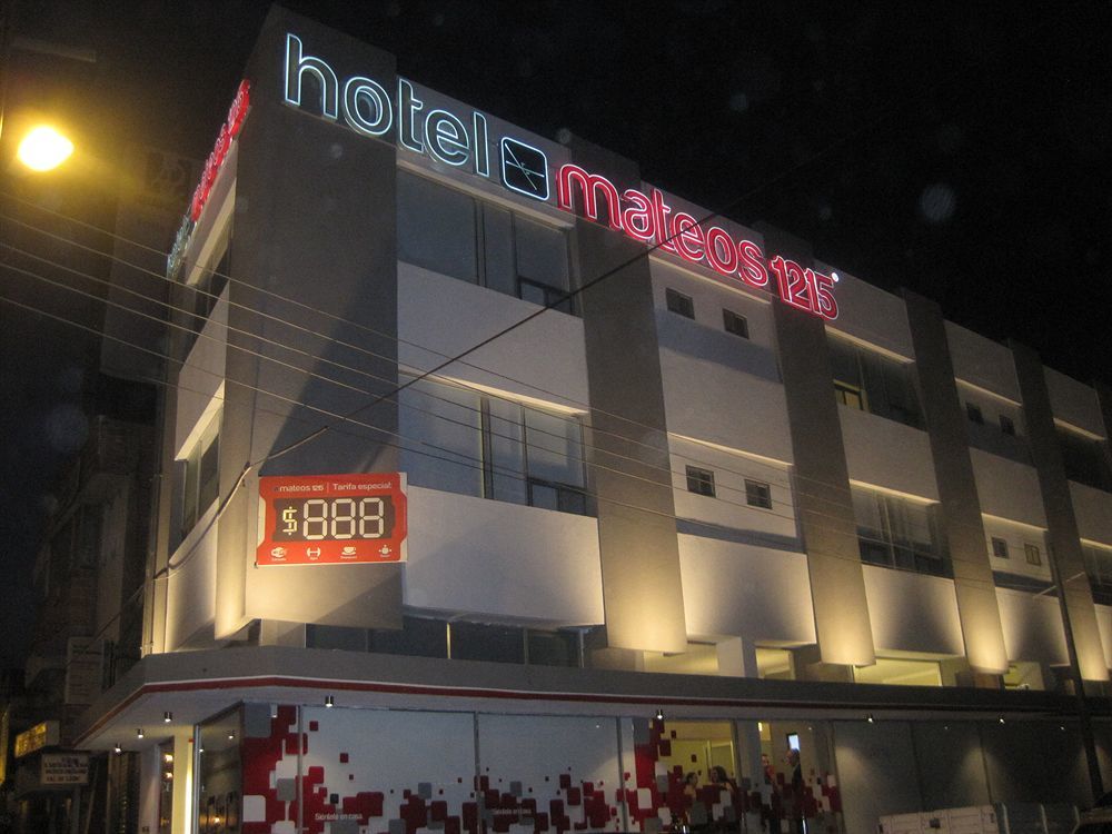 Hotel Mateos 1215 León Buitenkant foto